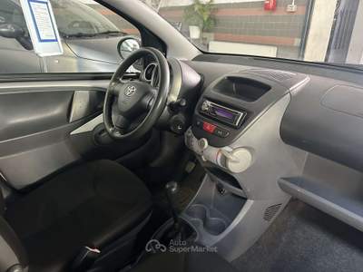 Toyota Aygo Aygo  5p 1.0 Sol Argento usata MILANO