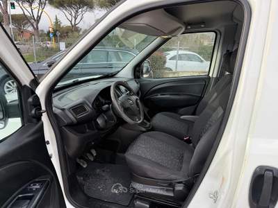 Opel Combo EcoM PL-TN Van (1000kg) Doppia porta laterale Prezzo Finito più passaggio di proprietà Bianco usata Roma