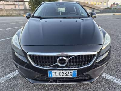 Volvo V40 Cross Country V40 II 2012 Cross Country 2.0 d2 Business Nero usata Pisa