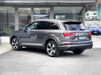 Audi Q7 231CV E6 S-line Automatica - 2019 Grigio usata Roma