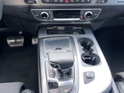 Audi Q7 231CV E6 S-line Automatica - 2019 Grigio usata Roma