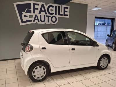 Toyota Aygo 5 porte Sol Connect Bianco usata Oleggio