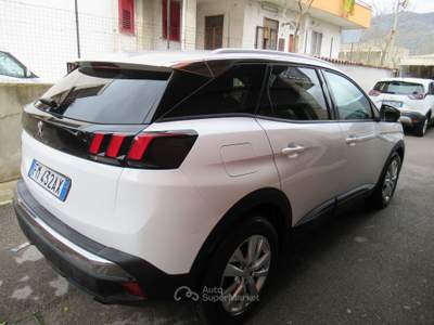 Peugeot 3008 1.6 BlueHDi 120 S&S Business Bianco usata Striano