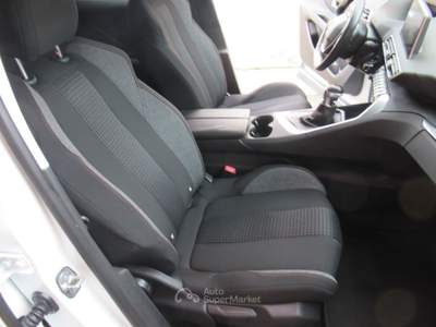 Peugeot 3008 1.6 BlueHDi 120 S&S Business Bianco usata Striano
