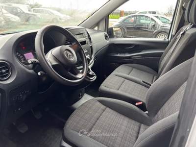 Mercedes-Benz Vito Unico proprietario,   KM.  CERTIFICATI Bianco usata Cartura