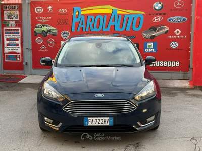 Ford Focus 1.5 TDCi 120cv Powershift SW - 2015 Blu/Azzurro usata Giugliano in Campania