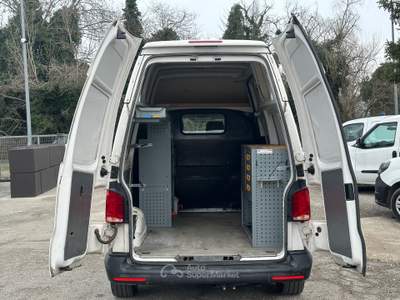 Volkswagen Transporter Volkswagen Transporter 4 MOTION 2.0 TDI 150 CV P.L T.A FP Bianco usata Altedo