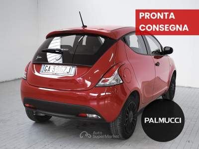 Lancia Ypsilon Ypsilon 1.2 69 CV 5 porte S&S Elefantino Blu usata Prato