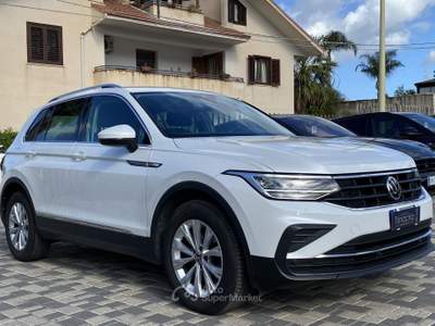 Volkswagen Tiguan Life 2.0 TDI 150CV DSG Bianco usata Borgetto