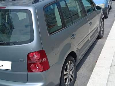 Volkswagen Touran Trendline Grigio usata Bari
