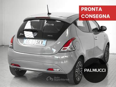 Lancia Ypsilon Ypsilon 1.0 FireFly 5 porte S&S Hybrid Ecochic A. Ferretti usata Prato