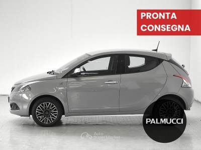 Lancia Ypsilon Ypsilon 1.0 FireFly 5 porte S&S Hybrid Ecochic A. Ferretti usata Prato