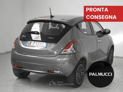 Lancia Ypsilon Ypsilon 1.0 FireFly 5 porte S&S Hybrid Gold usata Prato