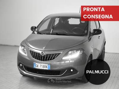 Lancia Ypsilon Ypsilon 1.0 FireFly 5 porte S&S Hybrid Gold usata Prato
