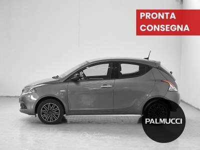 Lancia Ypsilon Ypsilon 1.0 FireFly 5 porte S&S Hybrid Gold usata Prato