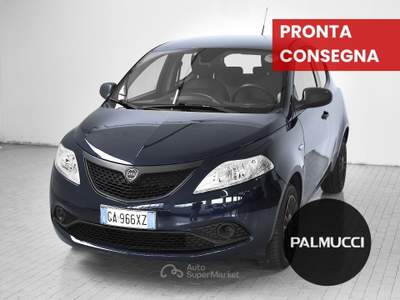 Lancia Ypsilon Ypsilon 1.2 69 CV 5 porte S&S Elefantino Blu usata Prato