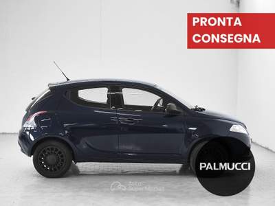 Lancia Ypsilon Ypsilon 1.2 69 CV 5 porte S&S Elefantino Blu usata Prato
