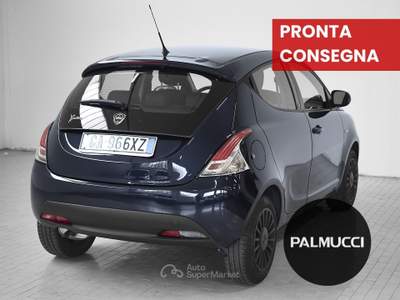 Lancia Ypsilon Ypsilon 1.2 69 CV 5 porte S&S Elefantino Blu usata Prato