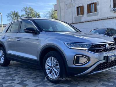 Volkswagen T-Roc Life 2.0 TDI 116CV Nero usata Borgetto