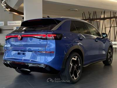 Volkswagen T-Roc R-Line 1.5 eTSI 150CV DSG Blu/Azzurro usata Borgetto