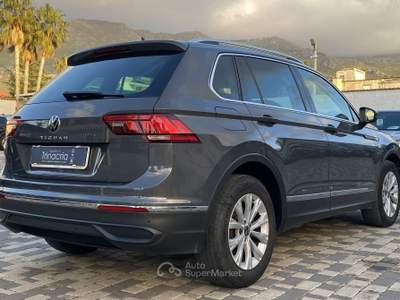 Volkswagen Tiguan Life 2.0 TDI 122 CV Grigio usata Borgetto