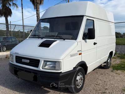 Iveco Daily 30-8 Bianco usata Massafra