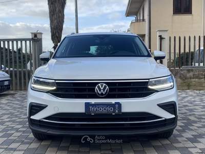 Volkswagen Tiguan Life 2.0 TDI 150 CV DSG Bianco usata Borgetto