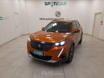 Peugeot 2008 II 2020 1.2 puretech Allure Pack s&s 100cv Arancione usata Alessandria