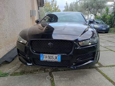 Jaguar XE CG garage PROPONE in vendita Fantastica Jaguar XE R Sport usata CAROLEI