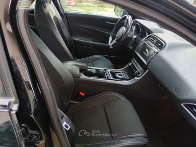 Jaguar XE CG garage PROPONE in vendita Fantastica Jaguar XE R Sport usata CAROLEI