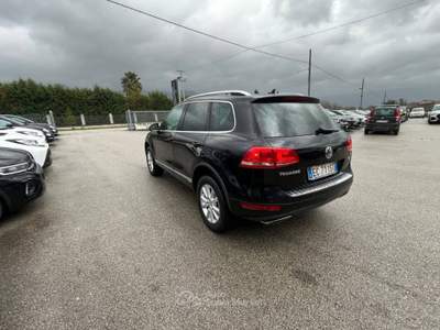 Volkswagen Touareg 3.0 TDI tiptronic BlueMotion Technology Nero usata Alife