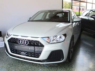 Audi A1 SPB 25 TFSI Admired Ok Neopat/CarPlay Argento usata Mogliano Veneto