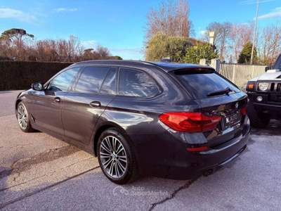 BMW Serie 5 520d d xDrive Touring Luxury Grigio usata Stra