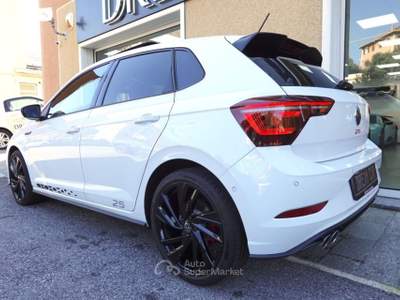 Volkswagen Polo 2.0 TSI DSG 25TH ONE OF 2500 TETTO PANO Bianco usata Savona