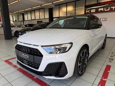 Audi A1 30 1.0 tfsi Identity Black 116cv s-tronic Bianco usata Mozzo