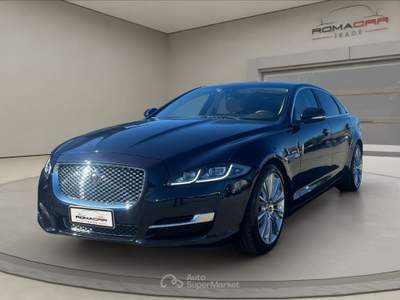 Jaguar XJ Xj 3.0 v6 s/c 340 cv awd lwb autobiography Nero usata Roma