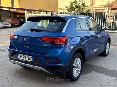 Volkswagen T-Roc T-Roc 1.0 TSI Life Blu/Azzurro usata Barrafranca