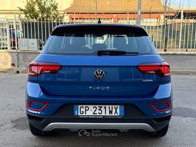 Volkswagen T-Roc T-Roc 1.0 TSI Life Blu/Azzurro usata Barrafranca