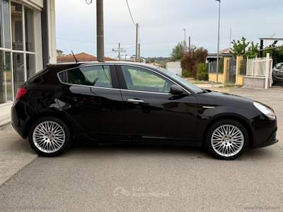 Alfa Romeo Giulietta Giulietta 1.6 JTDm-2 105 CV Distinctive Grigio usata Barrafranca