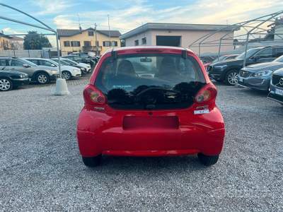 Toyota Aygo 3 porte Rosso usata Bulgarograsso