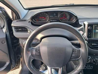 Peugeot 208 5 porte Active usata Guidizzolo