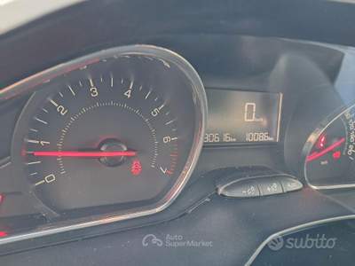 Peugeot 208 5 porte Active usata Guidizzolo