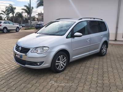 Volkswagen Touran TDI 105CV DPF Highline Grigio usata San Michele Salentino