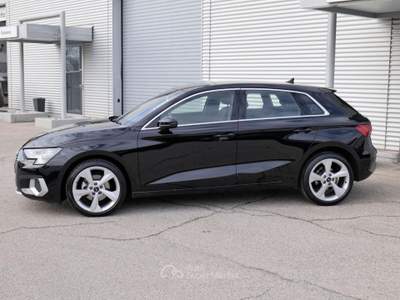 Audi A3 Sportback 2.0 (30) Tdi 116cv S-tr. Business Adv. Nero usata Civita Castellana