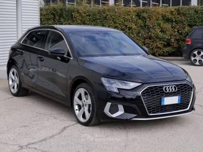 Audi A3 Sportback 2.0 (30) Tdi 116cv S-tr. Business Adv. Nero usata Civita Castellana