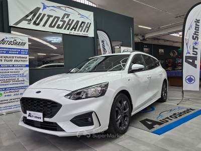 Ford Focus FORD FOCUS SW ST-LINE 1.0 ECOBOOST 125CV 2020 Bianco usata Torino