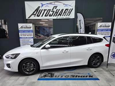 Ford Focus FORD FOCUS SW ST-LINE 1.0 ECOBOOST 125CV 2020 Bianco usata Torino