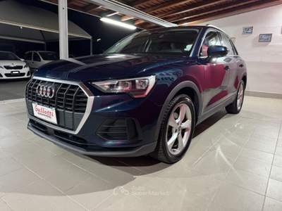 Audi Q3 2.0 TDI 150 CV S-tronic Business Blu/Azzurro usata Bronte