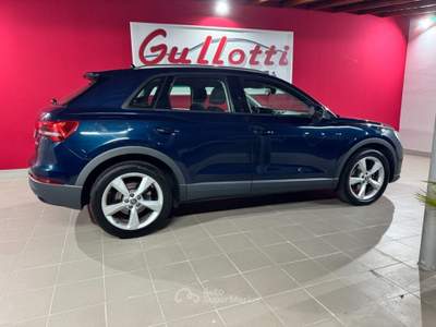 Audi Q3 2.0 TDI 150 CV S-tronic Business Blu/Azzurro usata Bronte