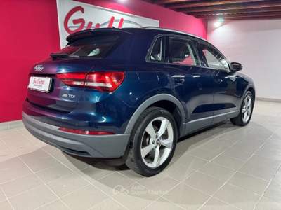 Audi Q3 2.0 TDI 150 CV S-tronic Business Blu/Azzurro usata Bronte